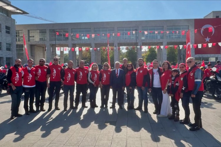 Cumhuriyet Bayramı Çelenk Törenlerine Katıldık