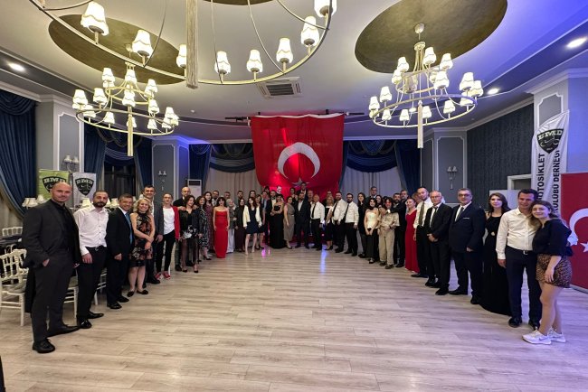 19 MAYIS' I MUHTEŞEM BALO İLE KUTLADIK.
