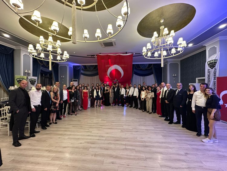 19 MAYIS' I MUHTEŞEM BALO İLE KUTLADIK.