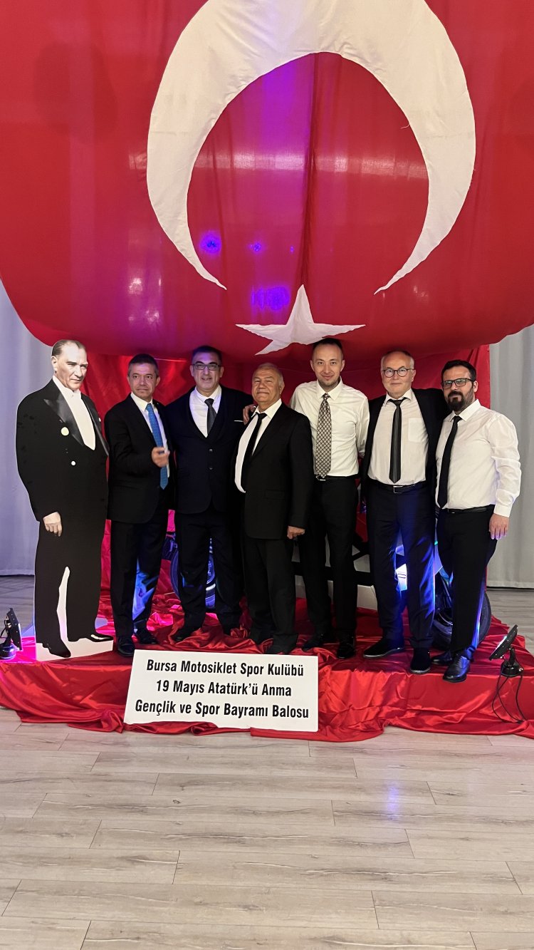 19 MAYIS' I MUHTEŞEM BALO İLE KUTLADIK.